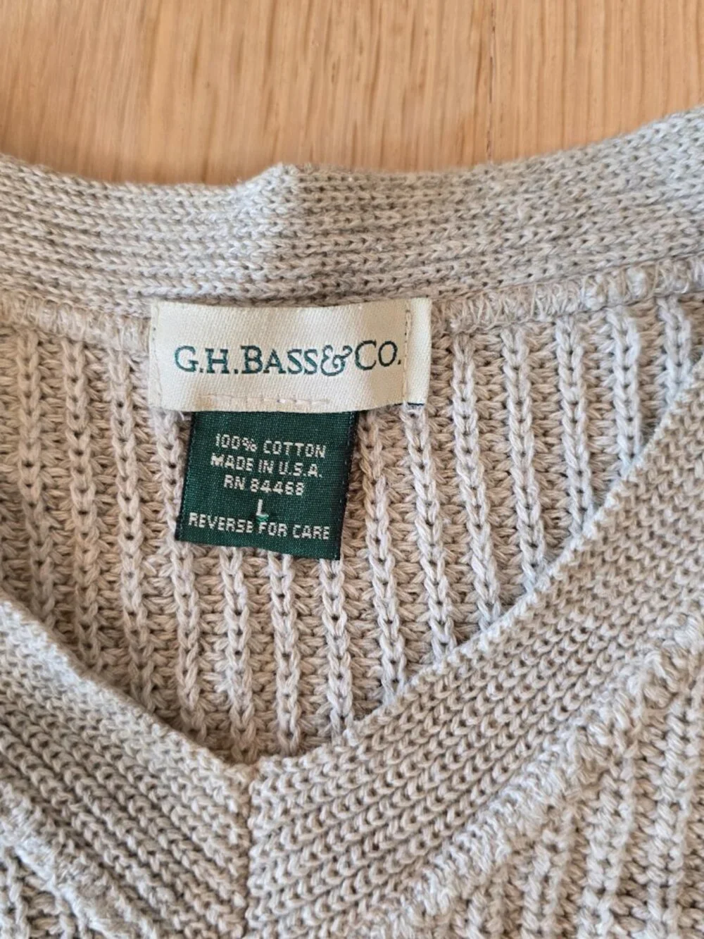 G.H. Bass Men's Large Vintage 100% Cotton Ribbed V-Neck Beige Knit Sweater